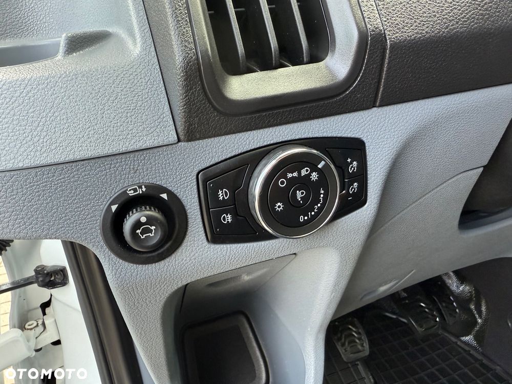 Ford Transit L3H2 klima zadbany - 22