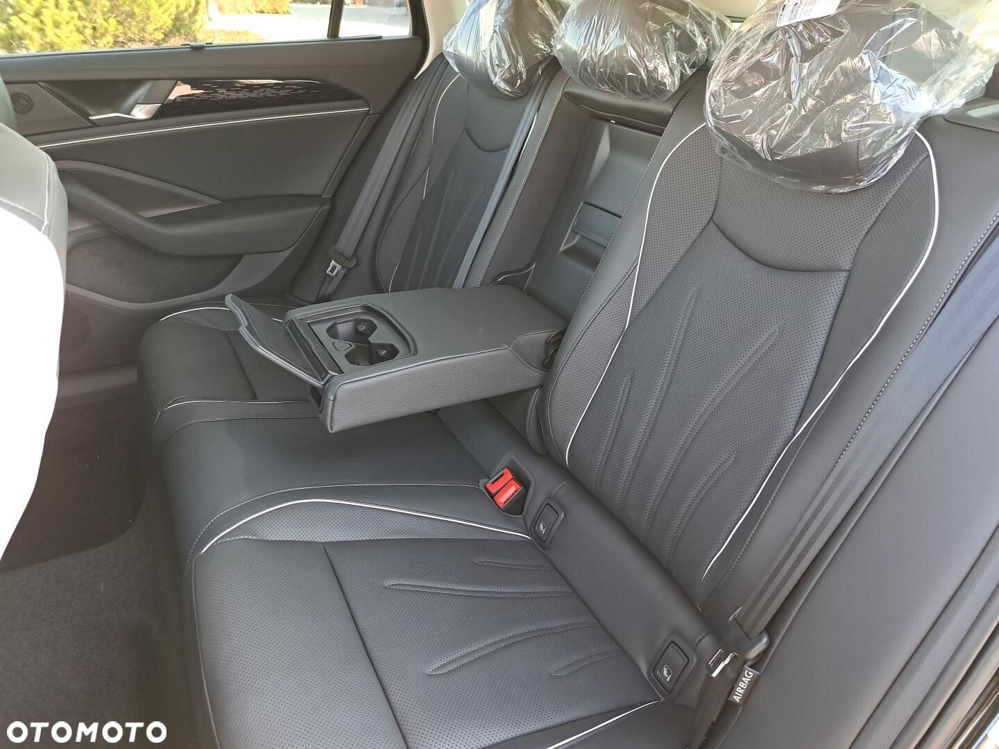 Volkswagen Passat - 18