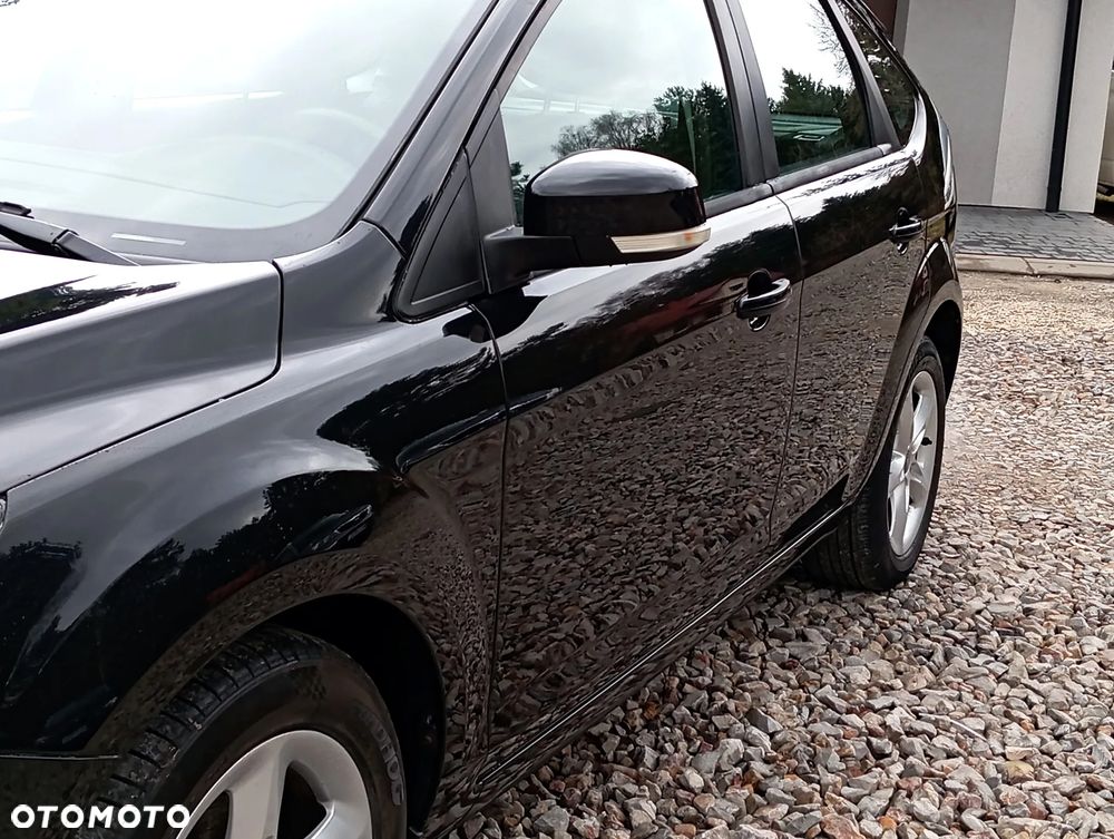 Ford Focus 1.6 16V Black Magic - 3