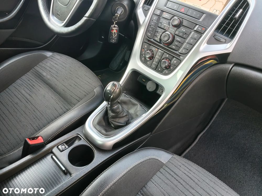 Opel Astra 1.4 Turbo Innovation - 10