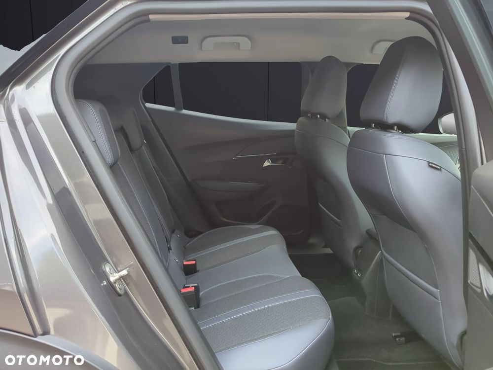 Peugeot 2008 1.2 PureTech Allure S&S - 22