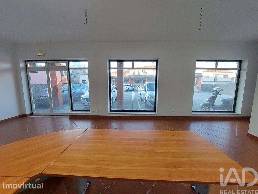 Loja / Estabelecimento Comercial em Arcos e Mogofores de 128,00 m2 - Grande imagem: 4/10