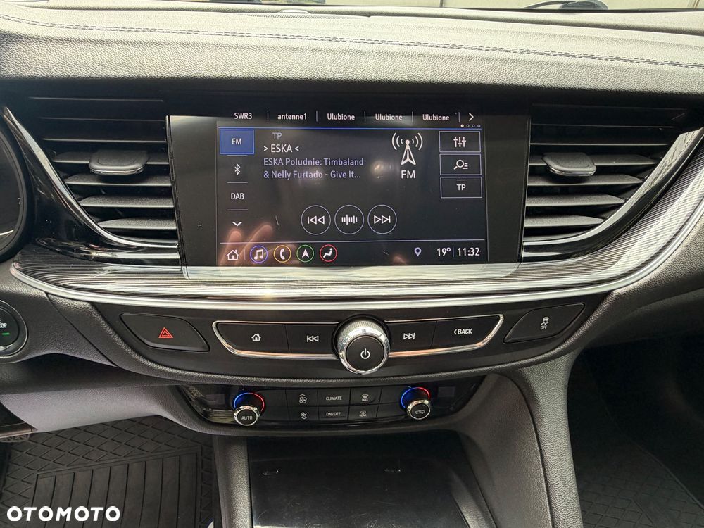 Opel Insignia - 15