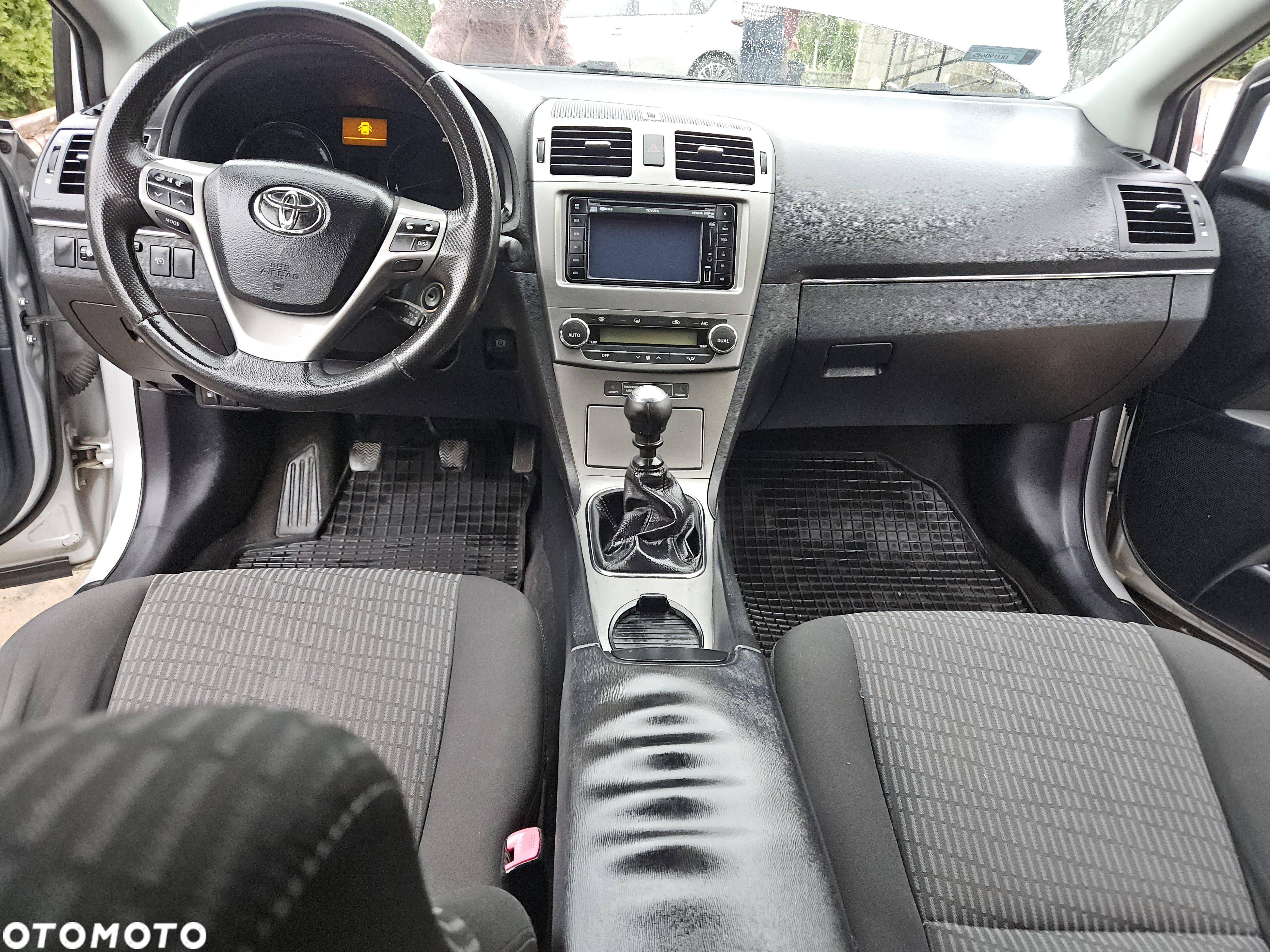 Toyota Avensis 2.0 D-4D - 5