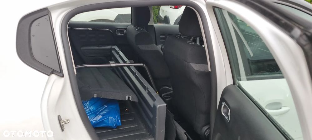 Citroën C3 BlueHDi 100 S&S PLUS - 8