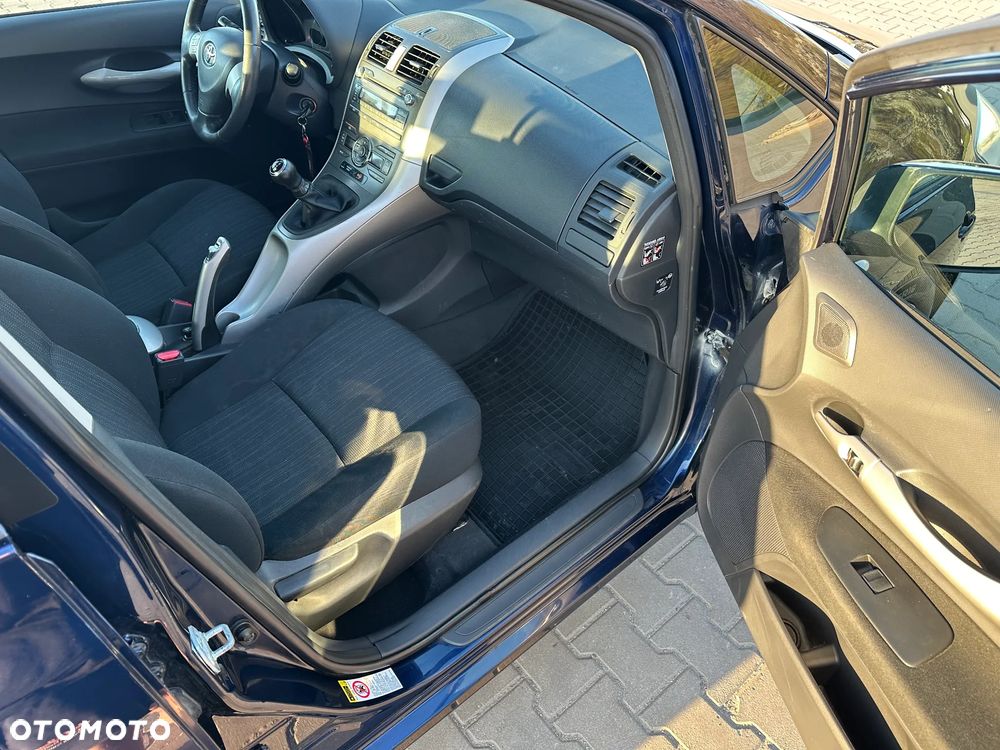 Toyota Auris 1.4 VVT-i Sol - 17