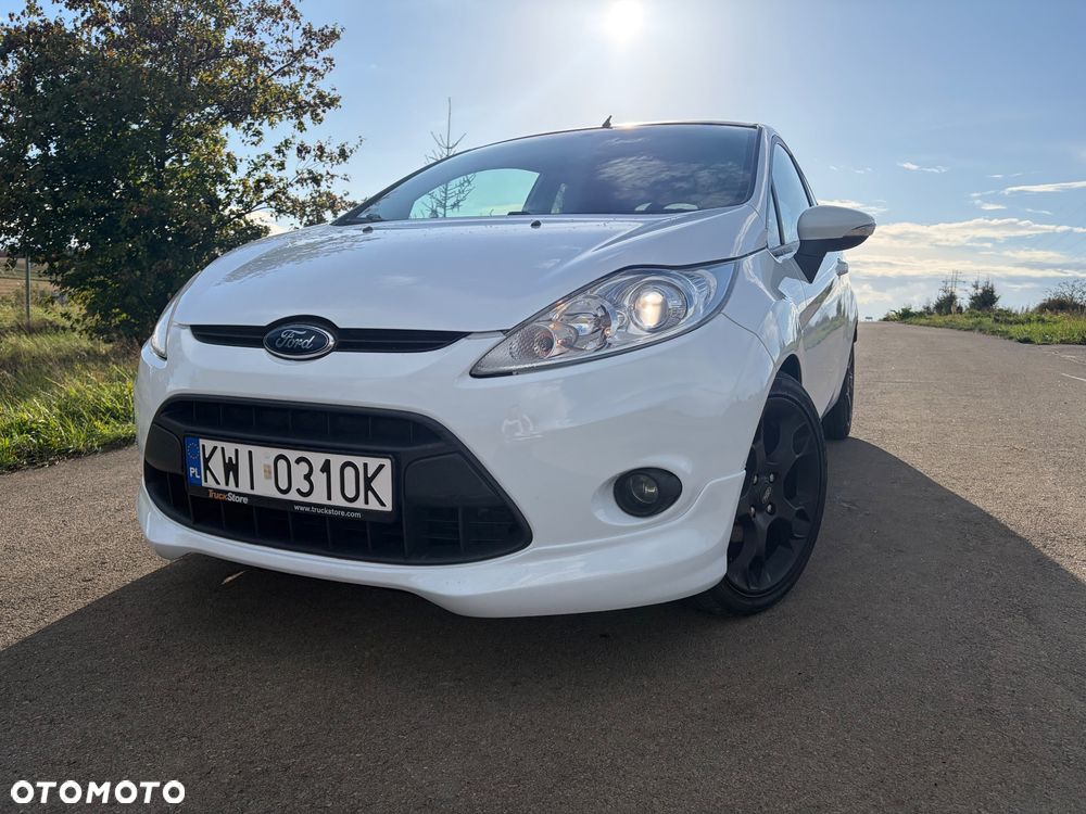 Ford Fiesta - 32