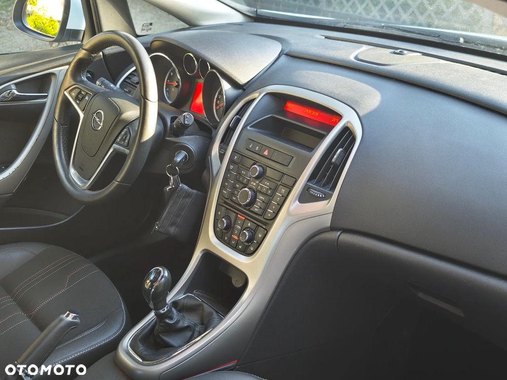 Opel Astra 1.4 Innovation - 14
