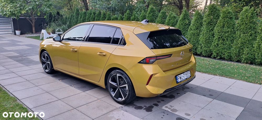 Opel Astra 1.2 T Elegance S&S - 2