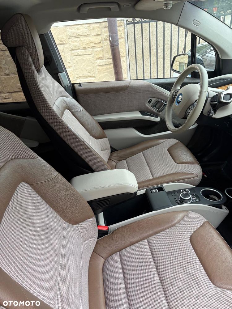 BMW i3 (120 Ah) - 13