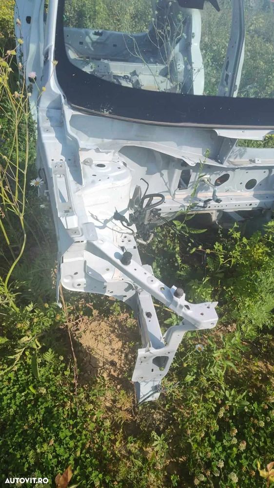 Lonjeron stanga/ dreapta fata cu semi aripa renault kadjar 2021 - 2