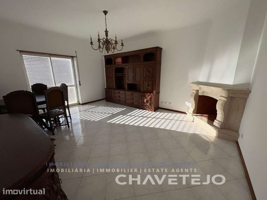 Apartamento T3 para arrendamento em Tomar perto espaços verdes. - Grande imagem: 2/9