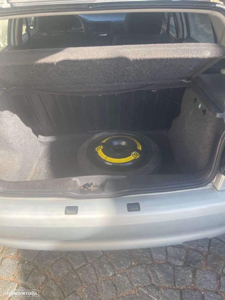 VW Polo 1.0 GL - 9