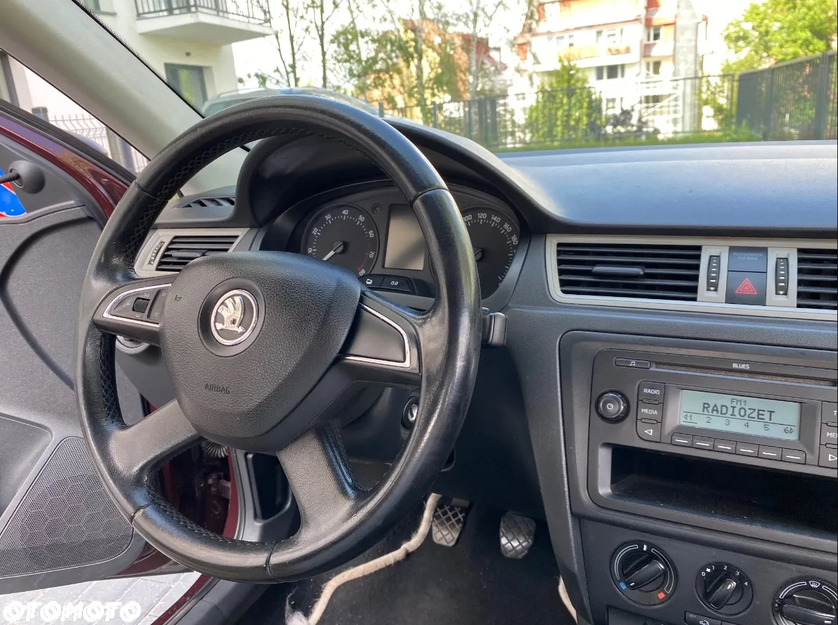 Skoda RAPID 1.2 TSI Ambition - 22