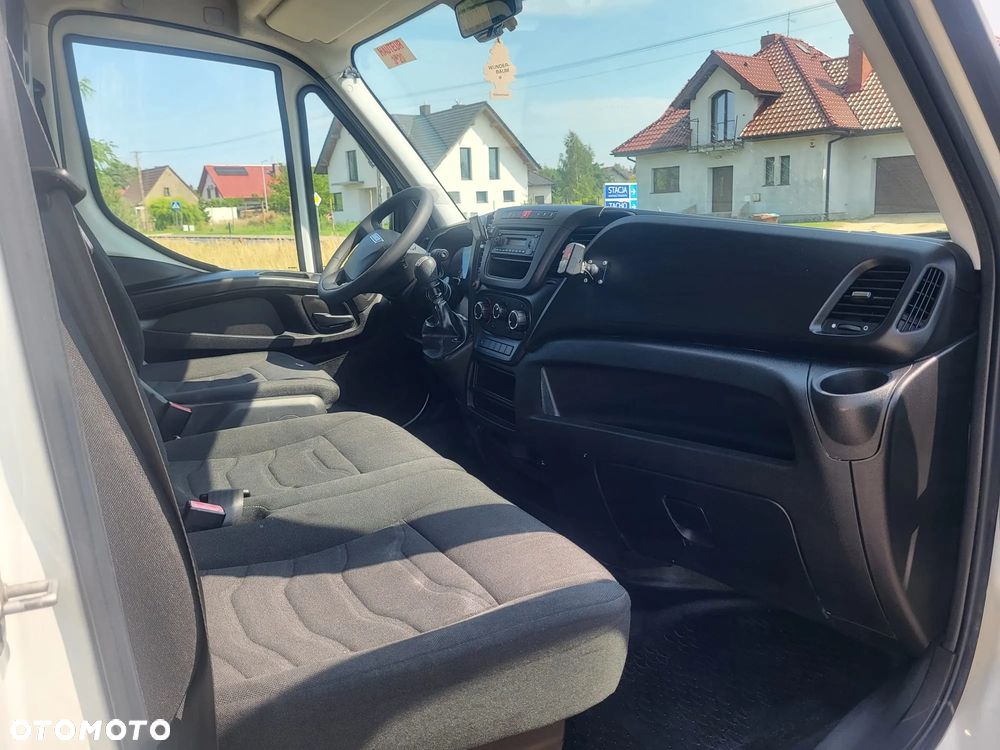 Iveco Daily 35C13 2015r IZOTERMA CHŁODNIA 230V MROŹNIA AGREGAT Bliźniaki - 22