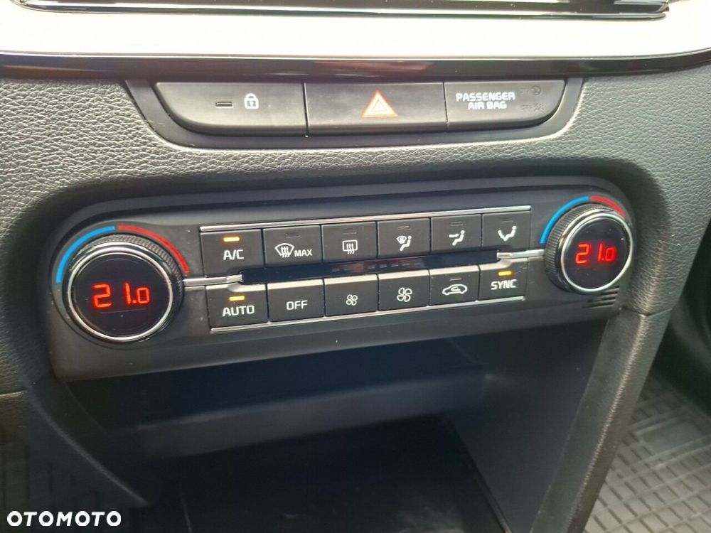 Kia XCeed 1.6 T-GDI L - 22