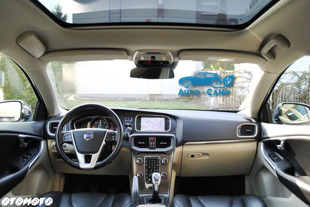 Volvo V40 D2 Summum - 3