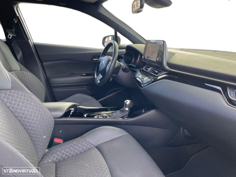 Toyota C-HR - 6