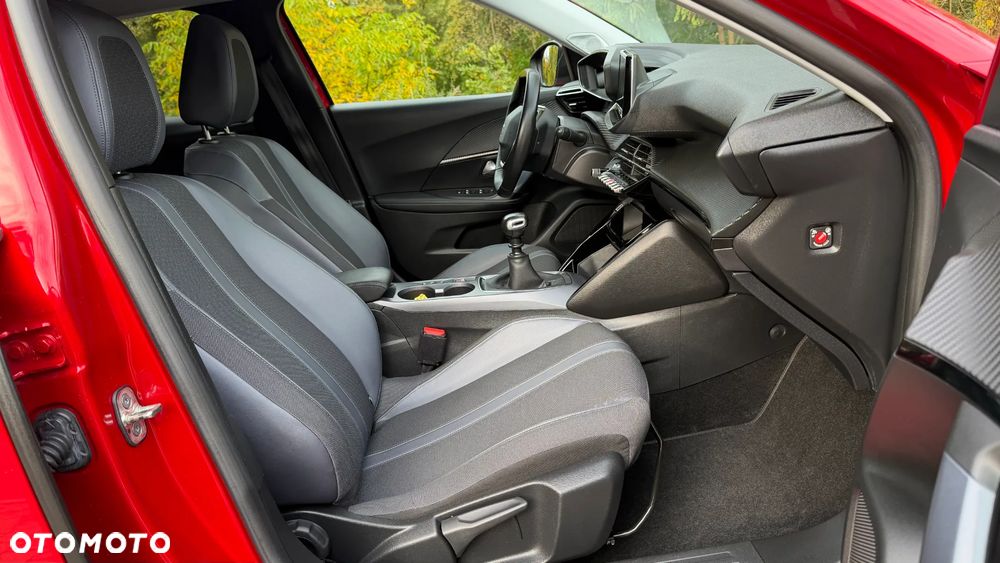 Peugeot 2008 1.2 PureTech Allure S&S - 15