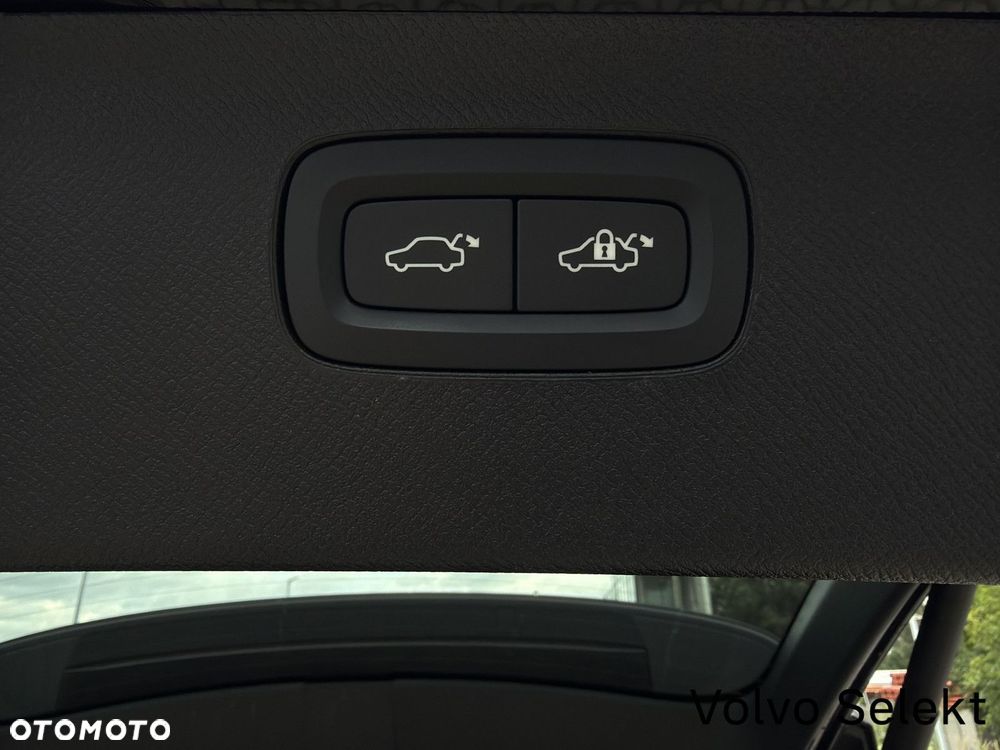 Volvo XC 90 - 37