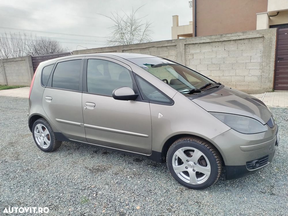 Mitsubishi Colt 1.3 Invite + - 22