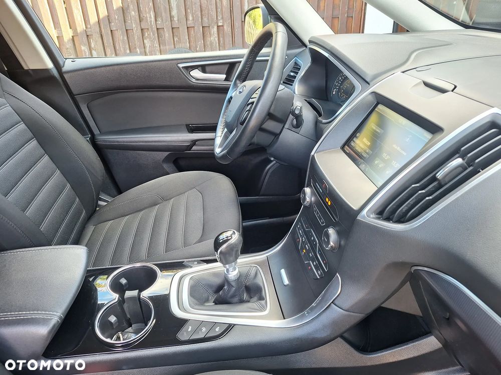 Ford Galaxy - 31