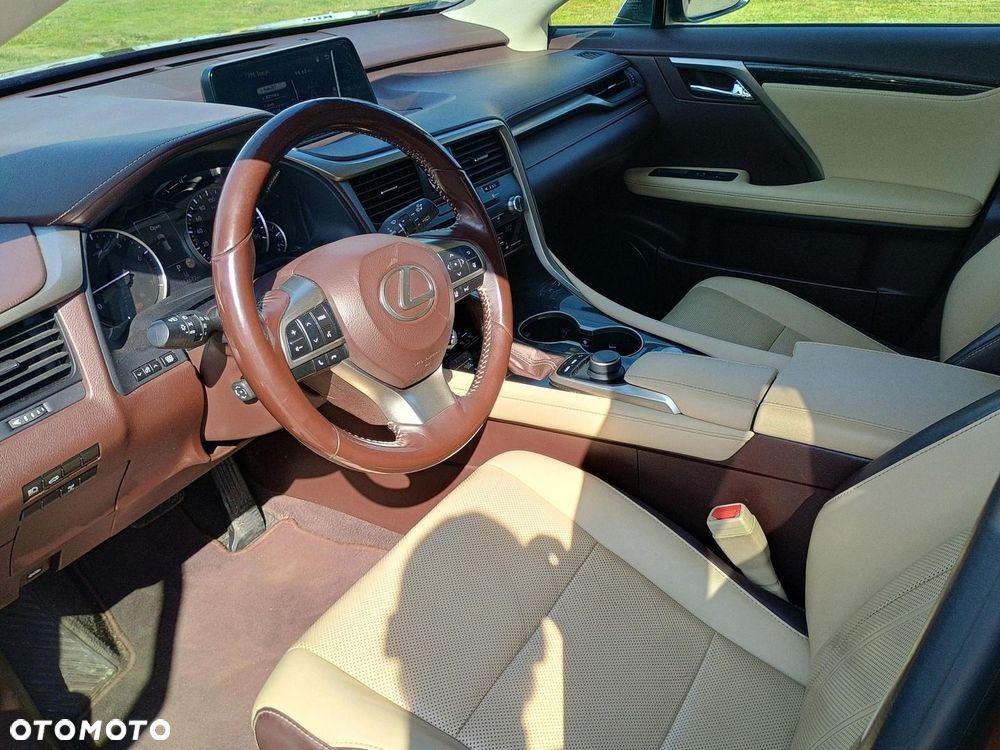 Lexus RX - 17