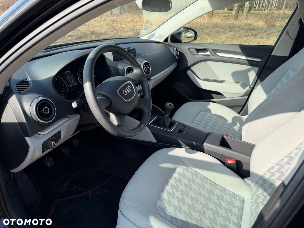 Audi A3 Sportback 1.4 TFSI Ambition - 5