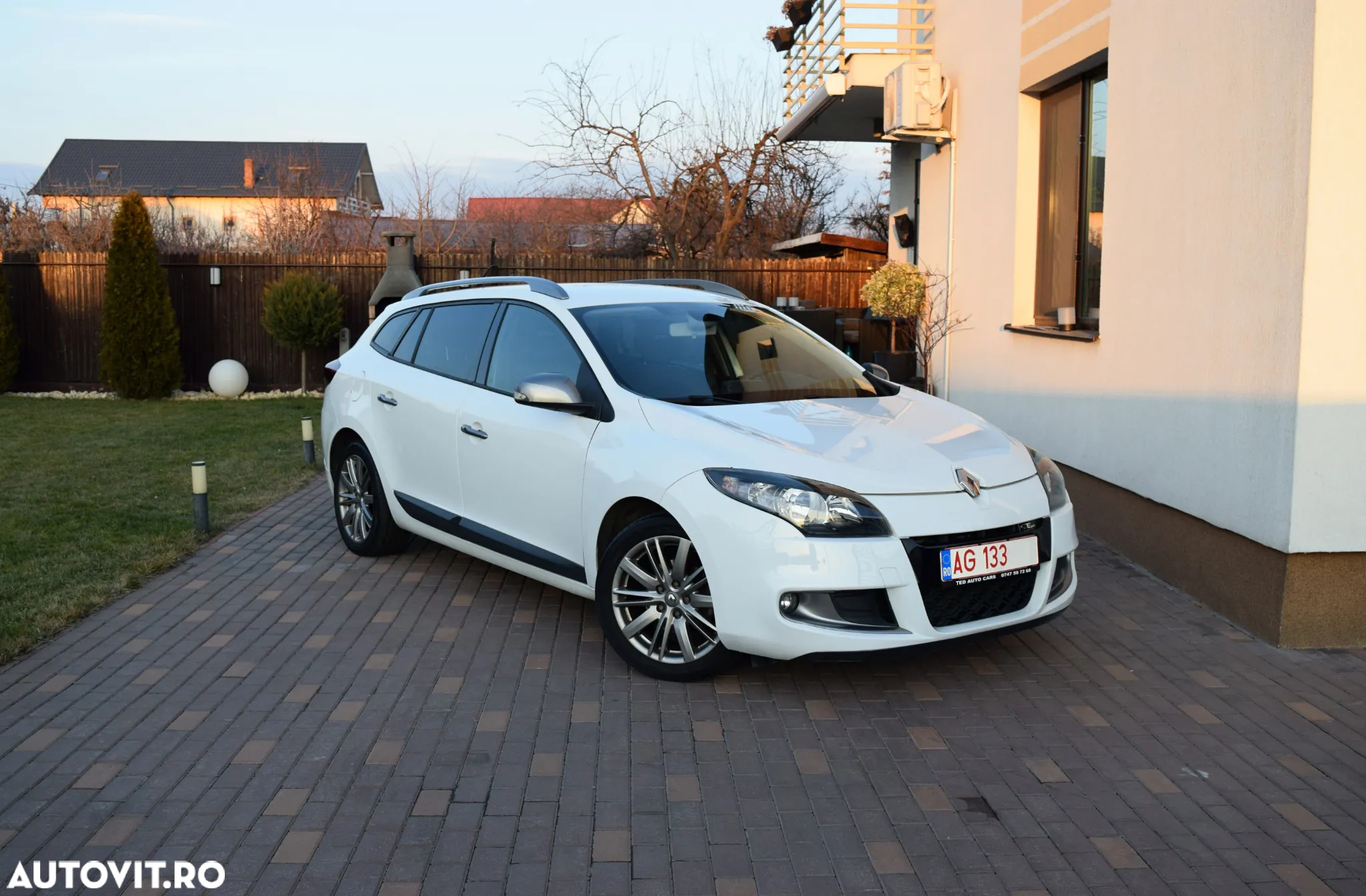 Renault Megane Grandtour ENERGY dCi 110 GT LINE - 3