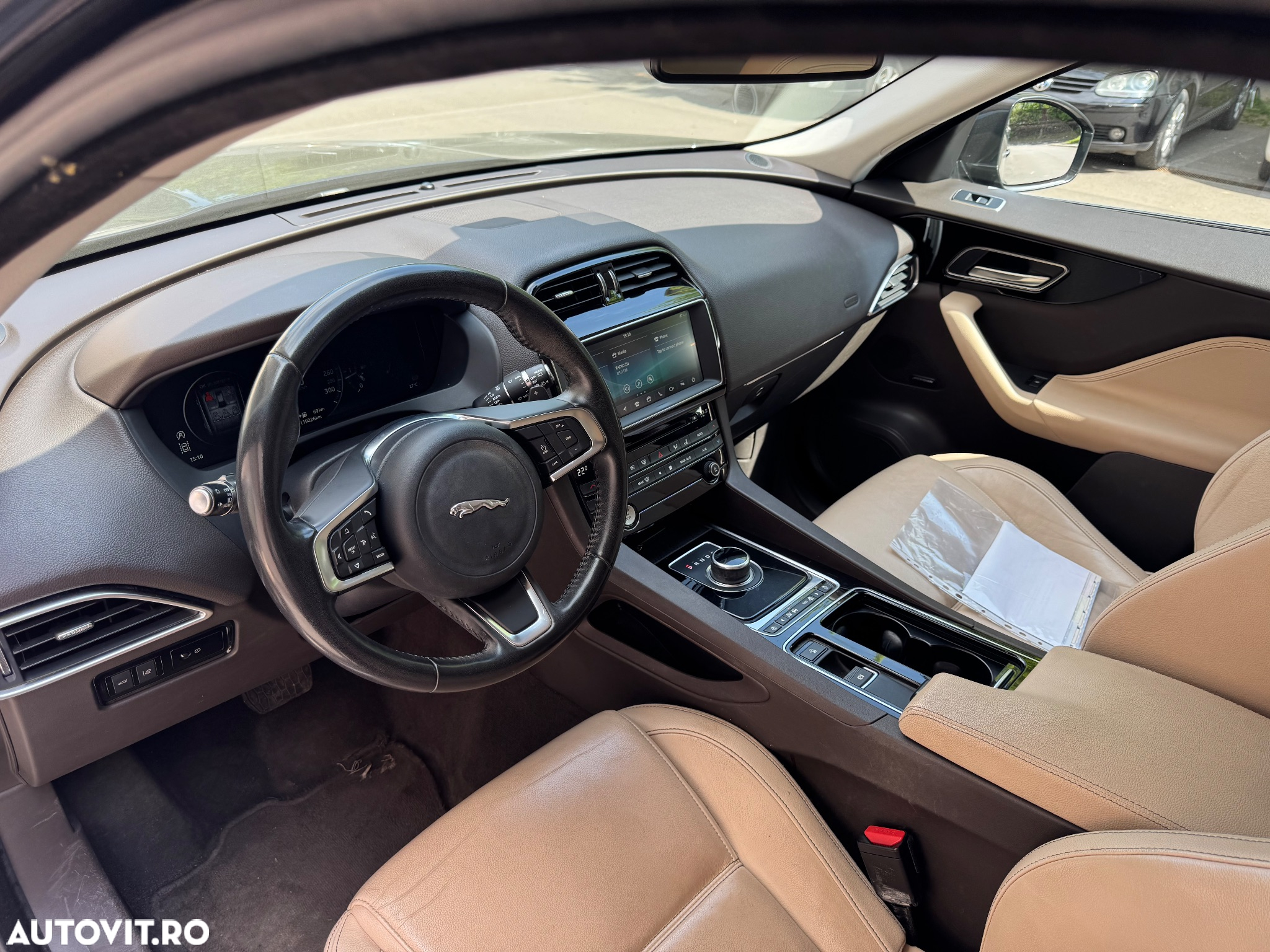 Jaguar F-Pace 20d AWD Prestige - 10