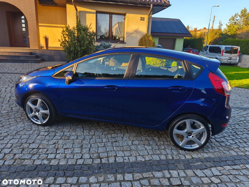 Ford Fiesta 1.25 Celebration - 12