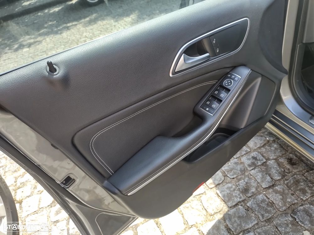 Mercedes-Benz A 200 CDI BE Urban - 13