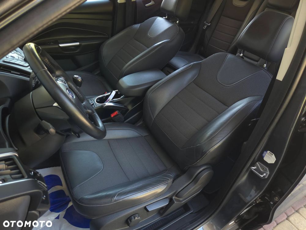 Ford Kuga 2.0 TDCi 4x4 Titanium - 31