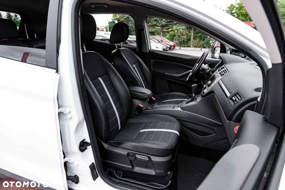 Ford Kuga 2.5 4x4 White Magic - 28
