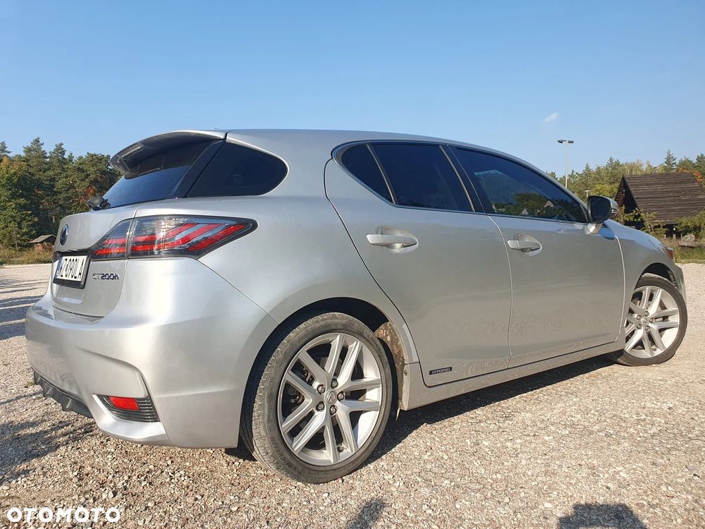 Lexus CT - 5