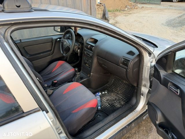 Opel Astra Classic 1.4i - 7
