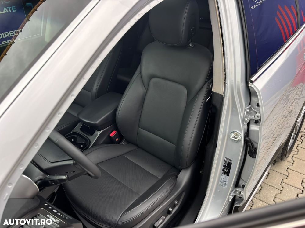 Hyundai Grand Santa Fe - 27