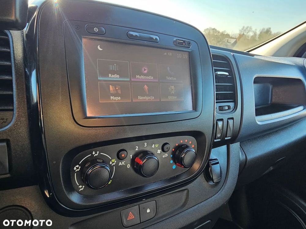 Opel Vivaro L2-long 5 osób , Brygadówka - 20