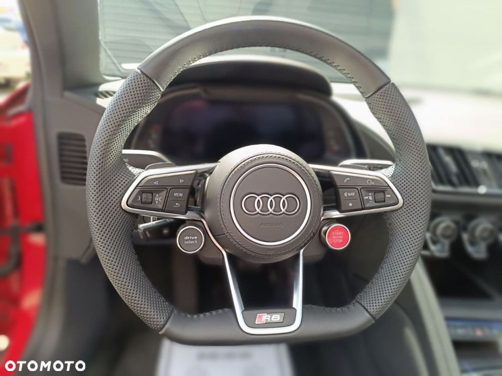 Audi R8 Spyder - 9
