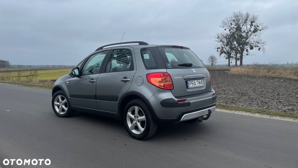 Suzuki SX4 - 5