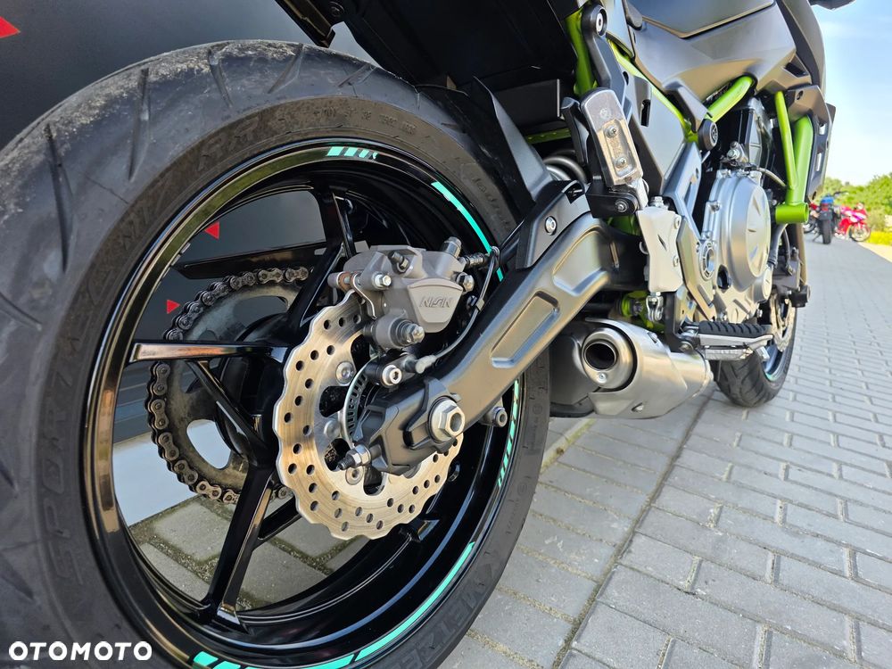 Kawasaki Z 650 - 22