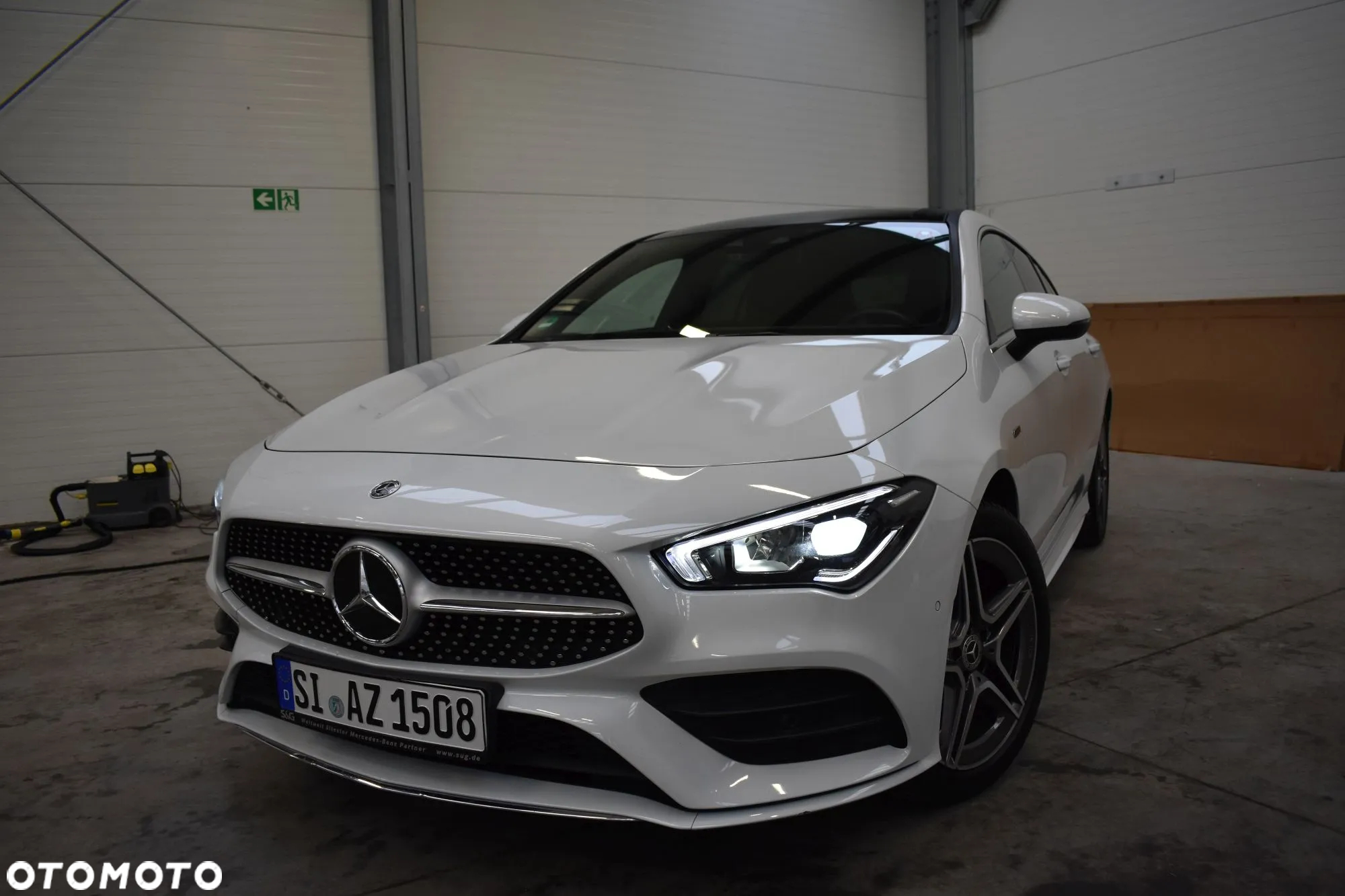 Mercedes-Benz CLA 250 E AMG Line 8G-DCT - 2