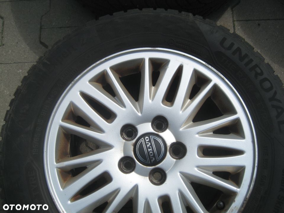 volvo s80 v70 s60 felgi aluminiowe 6,5x15 et43 5x108 30639360 opona 195x65x15 uniroyal - 4