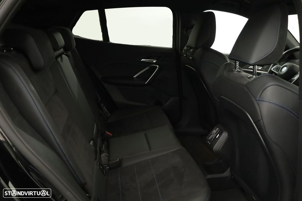 BMW iX2 eDrive20 Pack Desportivo M - 26