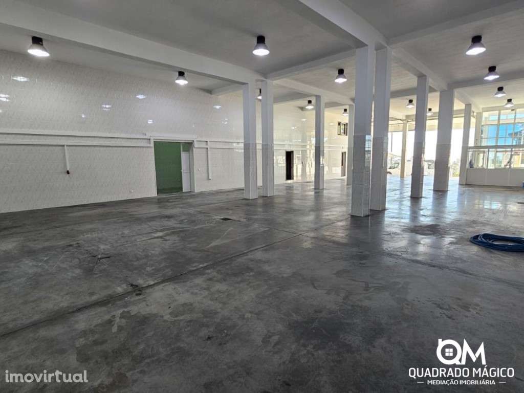 Excelente Armazém para Arrendamento em S. João de Ver! - Grande imagem: 2/36