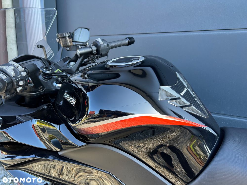 Kawasaki Ninja 1000 SX - 10