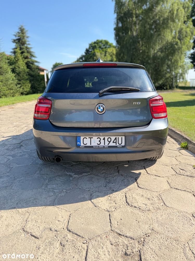 BMW Seria 1 116i - 4