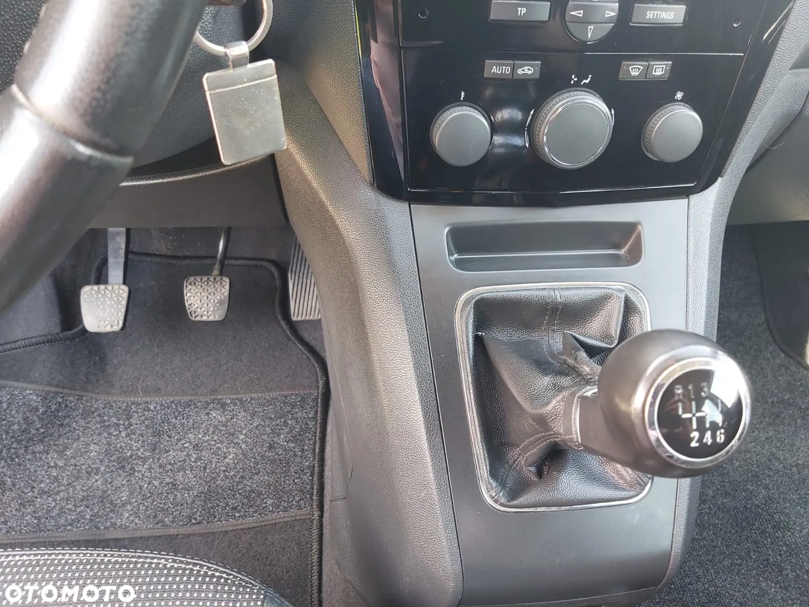 Opel Zafira 1.7 CDTI Cosmo - 25