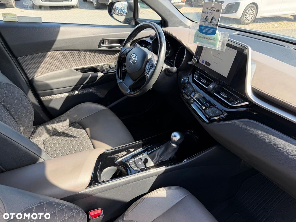 Toyota C-HR 1.8 Hybrid Executive - 31