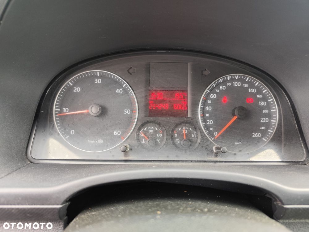 Volkswagen Caddy - 8